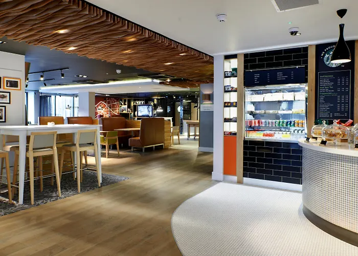Holiday Inn London Brentford Lock By Ihg