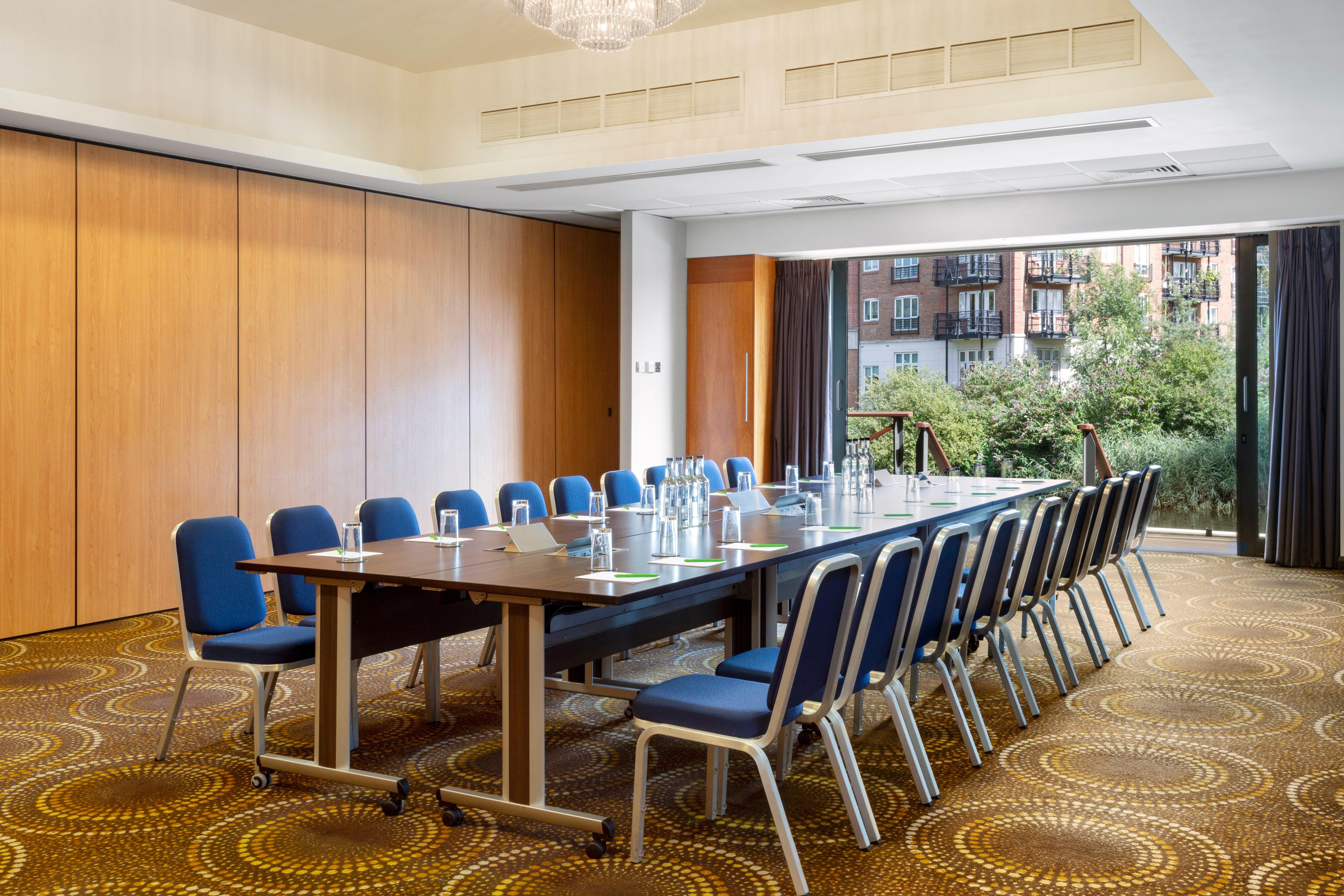 London Lock By Ihg Brentford